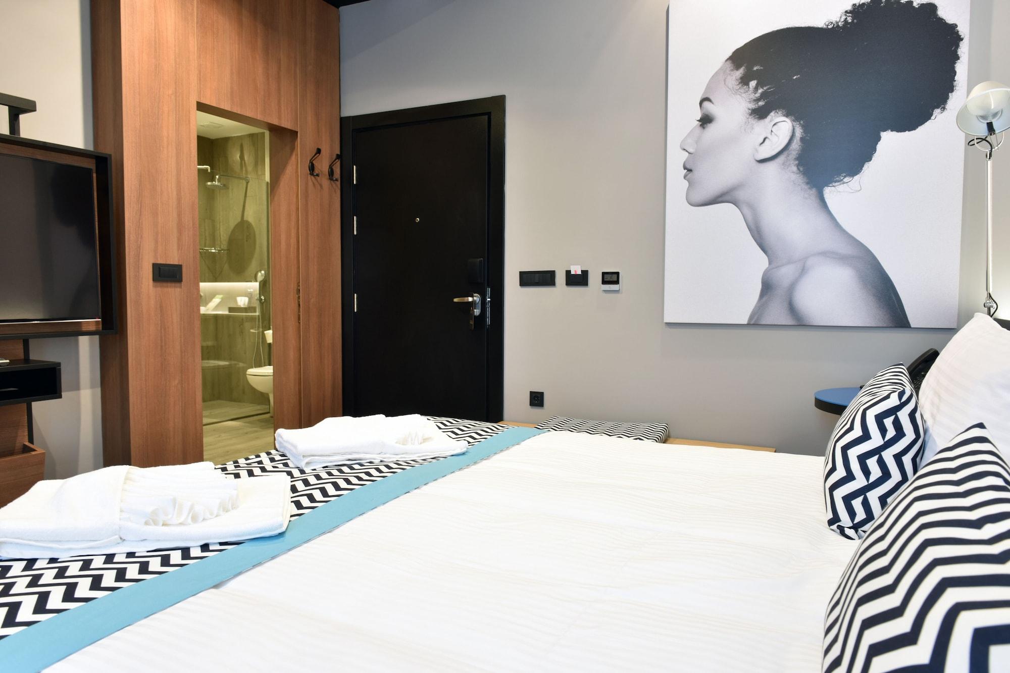 Hotel Panoramika Design & Spa Скопие Екстериор снимка