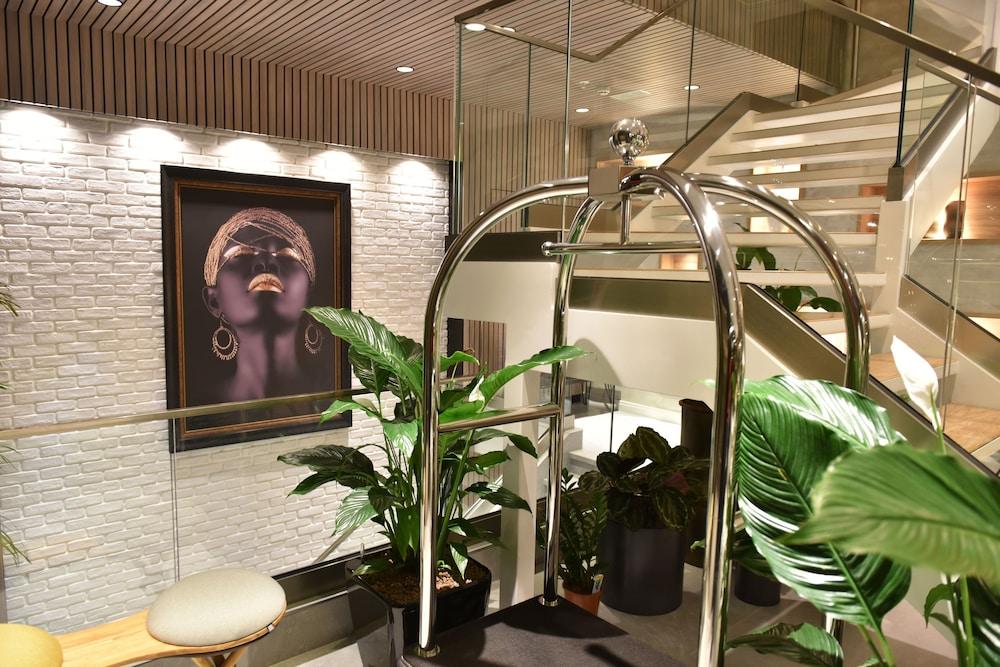 Hotel Panoramika Design & Spa Скопие Екстериор снимка